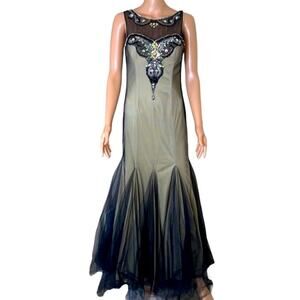 DEB brand formal dress gown mermaid style jeweled neckline sleeveless SZ 7/8